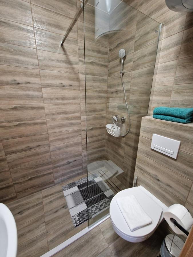 Z Teznia Solankowa, Sauna, Kominkiem Led I Sniadaniem Nad Jeziorem Zywieckim Leilighet *